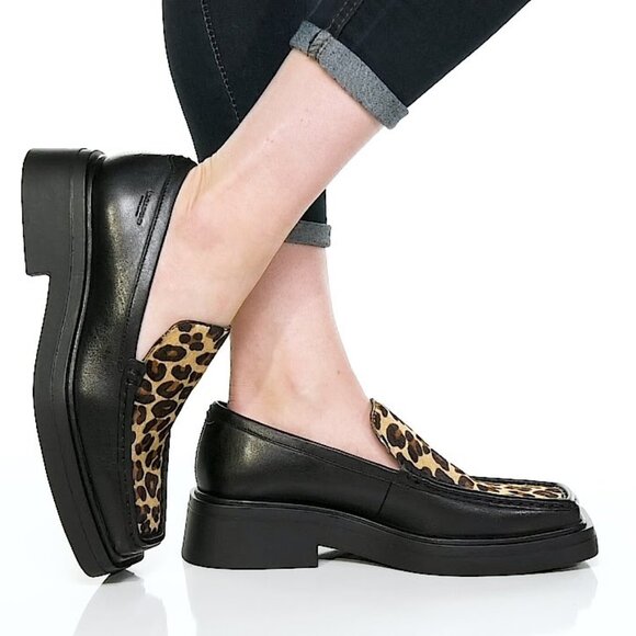 ローファー・オックスフォード Interlocking G Leopard Print Leather Loafer Gucci Leopard Print Leather Loafer - Runway Catalog